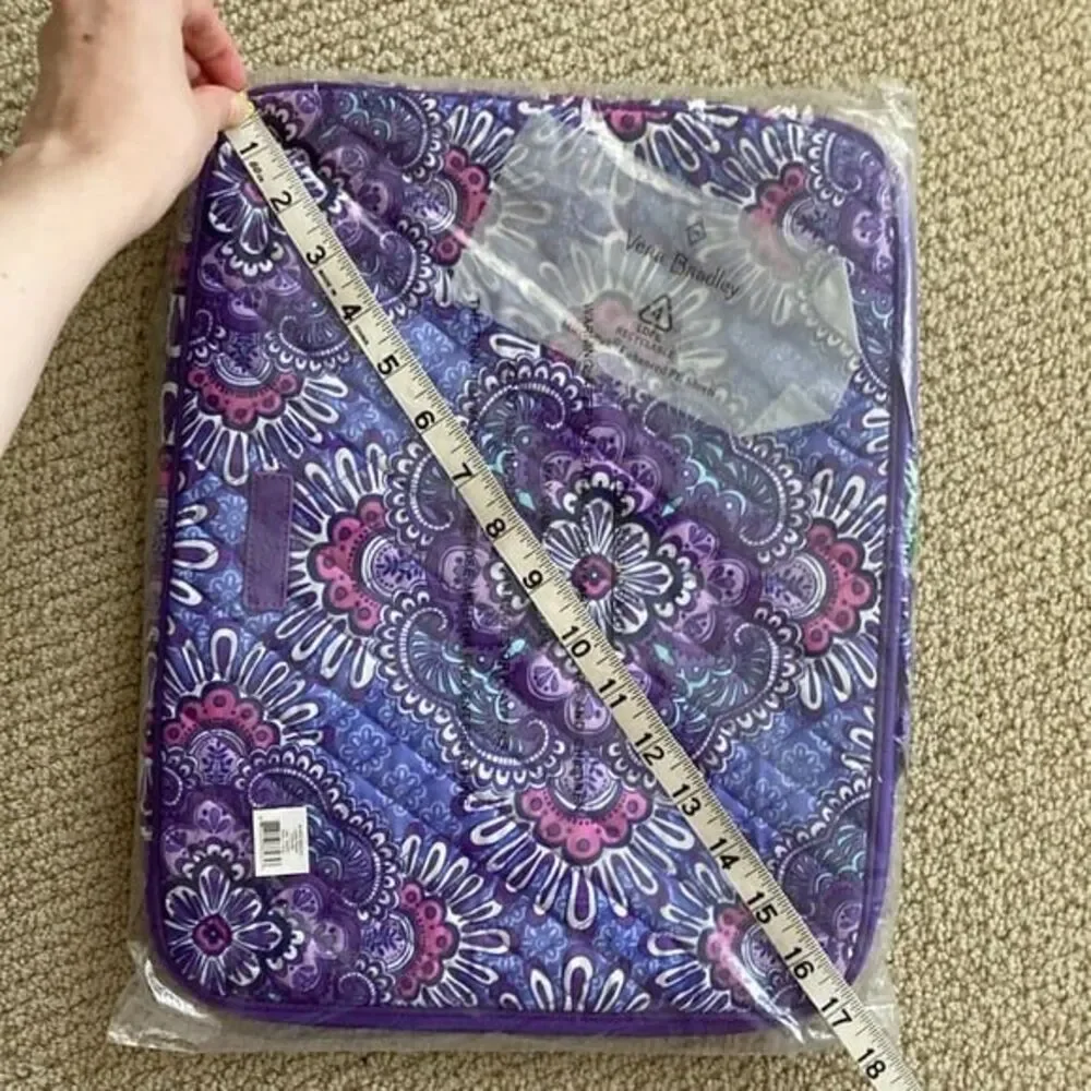 NEW Vera Bradley Floral Laptop Sleeve in Lilac Tapestry RARE SEALED